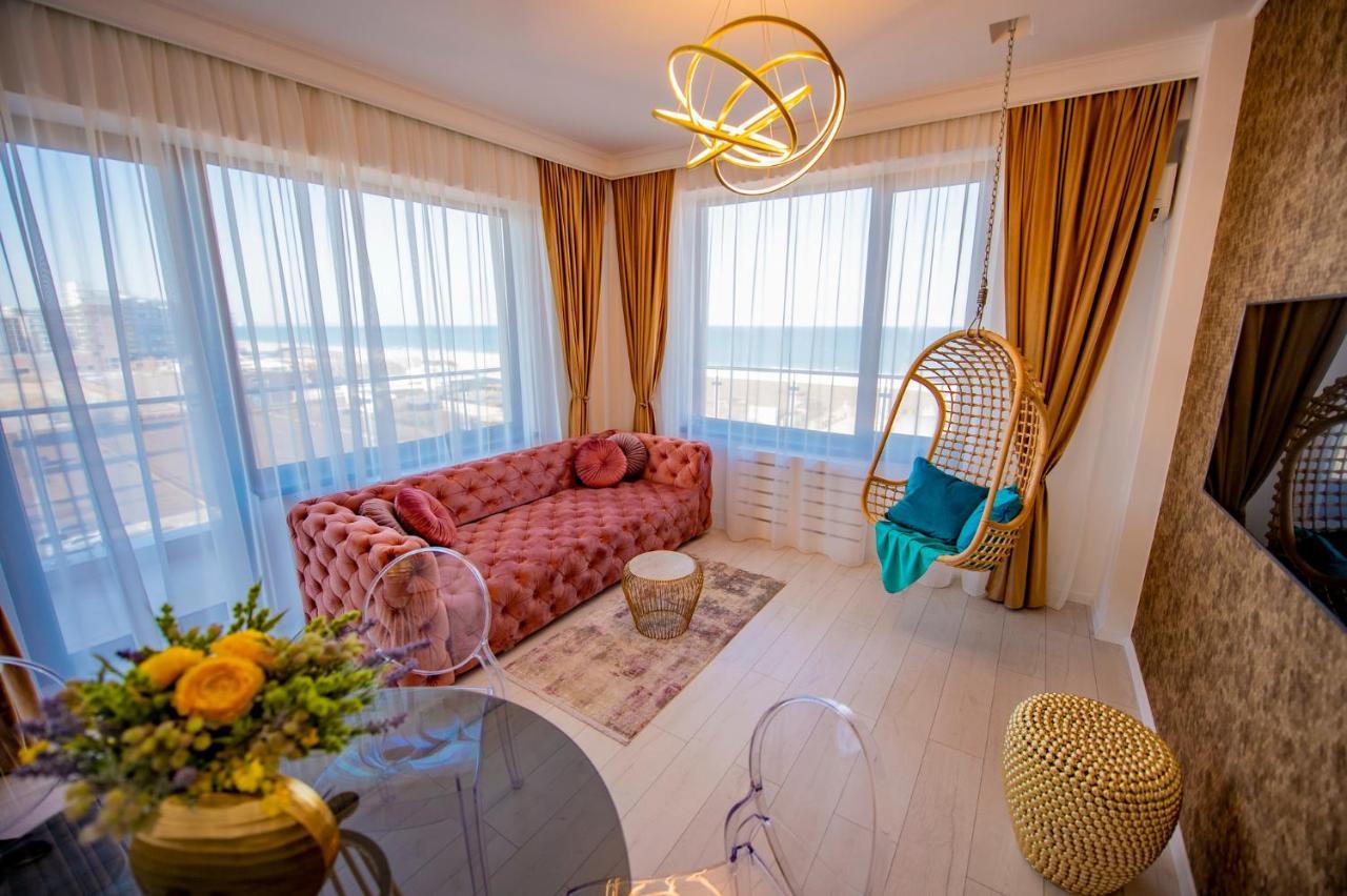 Summerland Luxury Velvet Front Sea View Apartment Мамая Екстериор снимка