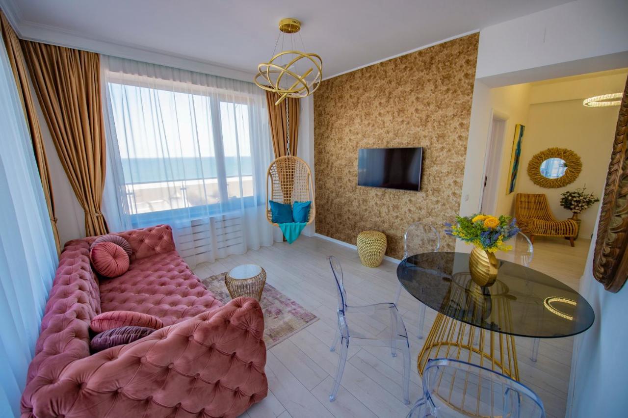 Summerland Luxury Velvet Front Sea View Apartment Мамая Екстериор снимка