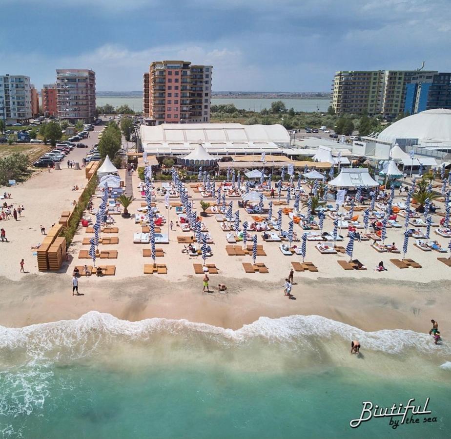 Summerland Luxury Velvet Front Sea View Apartment Мамая Екстериор снимка